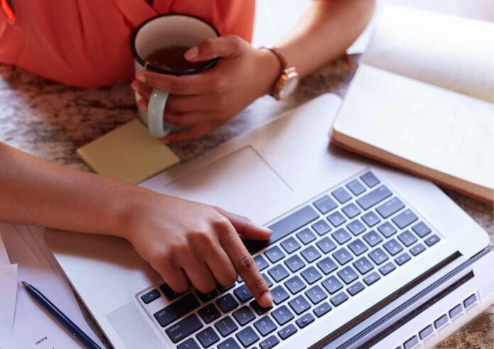 Why Building Online Presence Worth Your Time and Effort